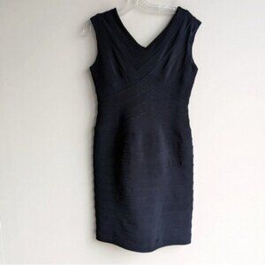 Gilani navy blue sleeveless bandage bodycon dress